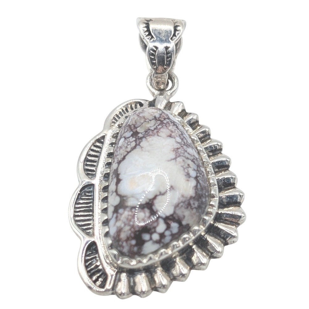 NOA Sterling Silver 925 Wild Horse Magnesite Pendant Thailand Scalloped Edge